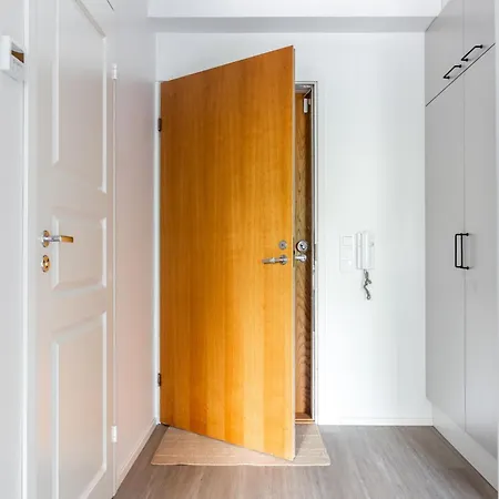 Just Renovated 1br With Sauna & Balcony Lahti